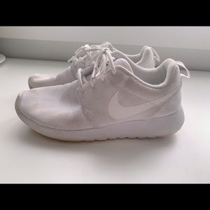 White Nike Roshe Shoes